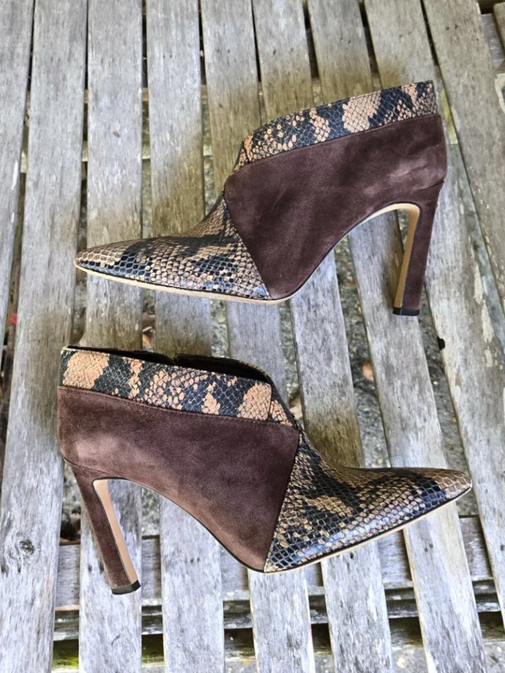 VINCE CAMUTO Sempren Suede Ankle Boots Snake Print 7.5